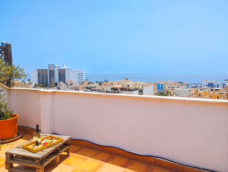 Апартаменты Penthouse With Jacuzzi And Spectacular Sea Views Нерха Экстерьер фото